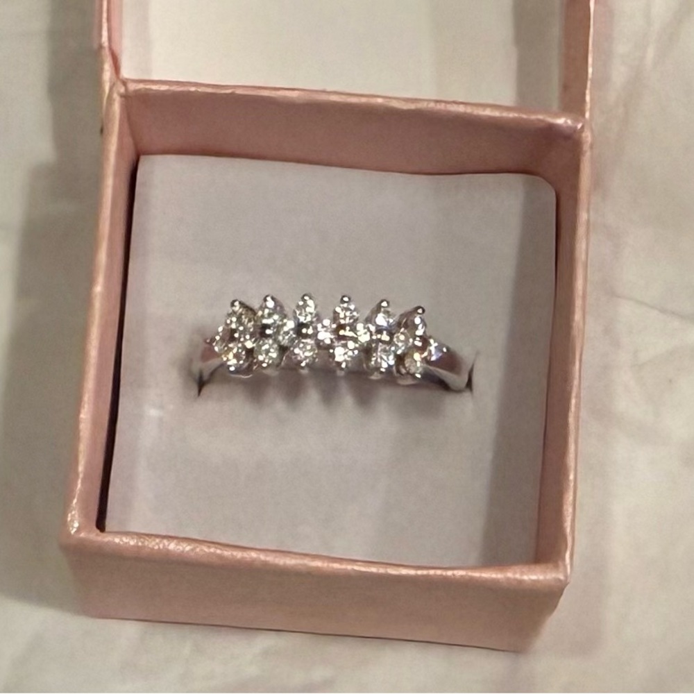 Genuine Moissanite Ring set in 925 Sterling Silver, Size 9